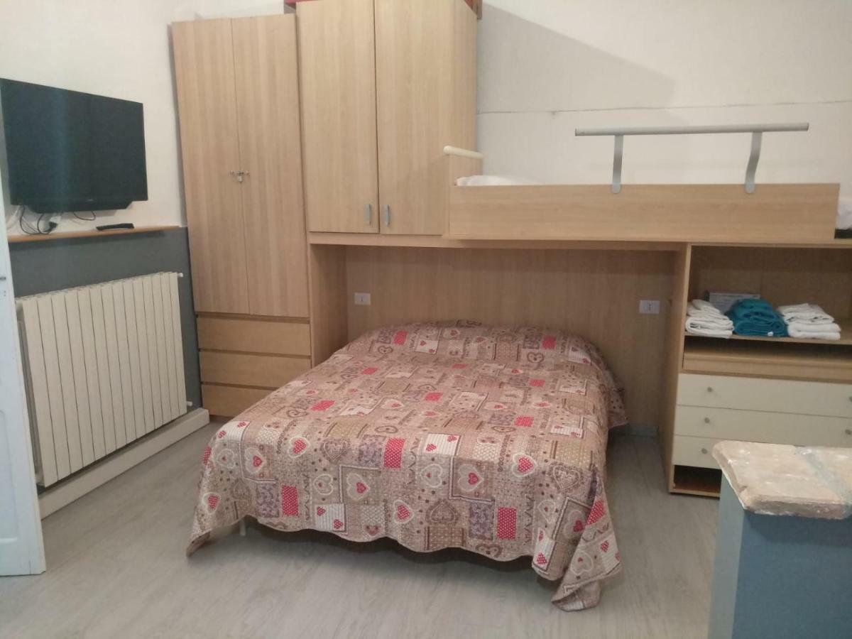 Cardano Apartment Pavia Exterior foto